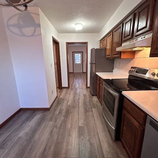 403 Oak Ave S #NA - Photo 2 of 5