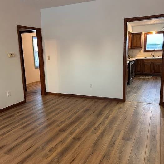 403 Oak Ave S #NA - Photo 3 of 5