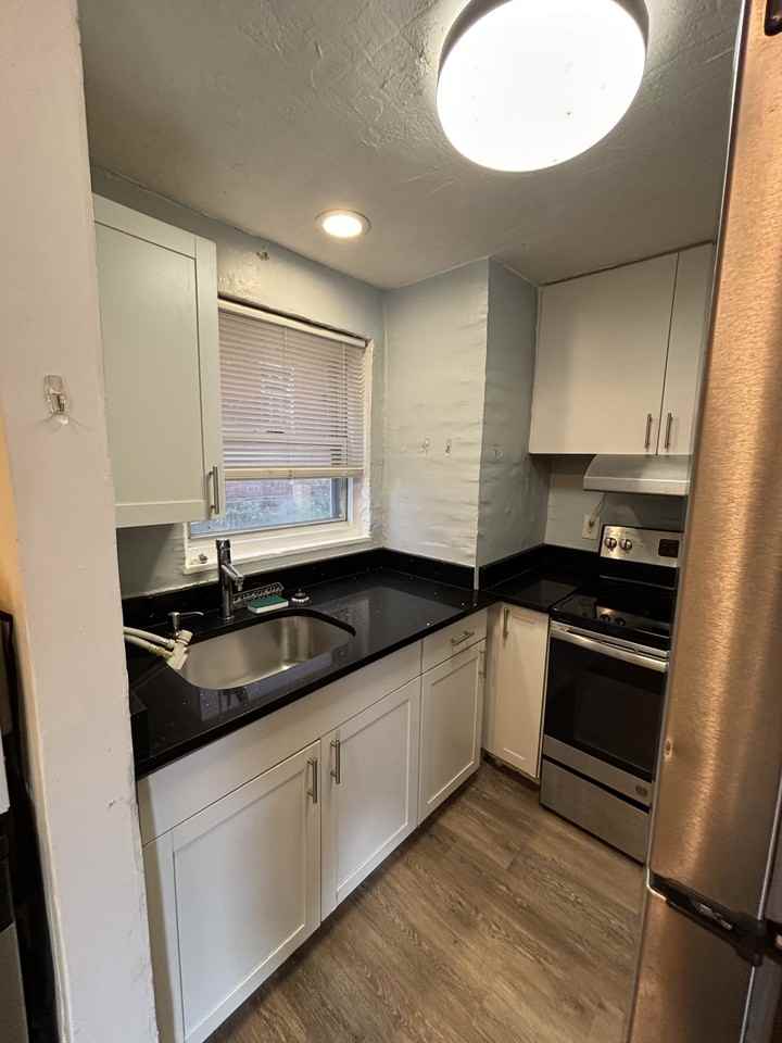 3825 Beechwood Blvd #2 - Photo 5 of 8