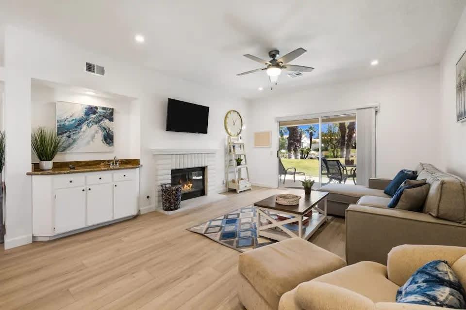 248 Vista Royale Cir W #NA - Photo 3 of 42