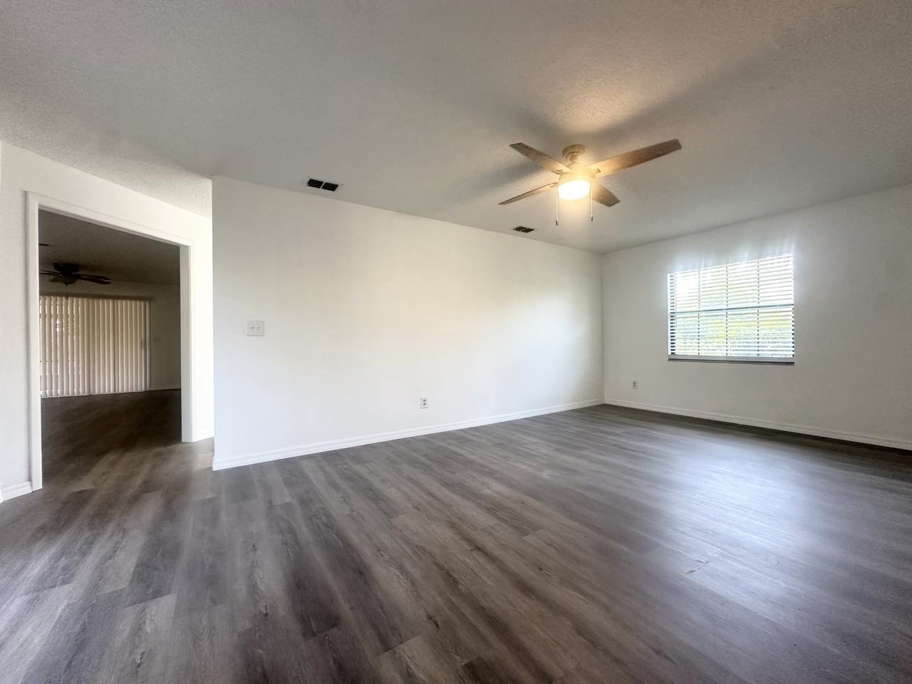 107 Maplewood Dr #NA - Photo 6 of 20