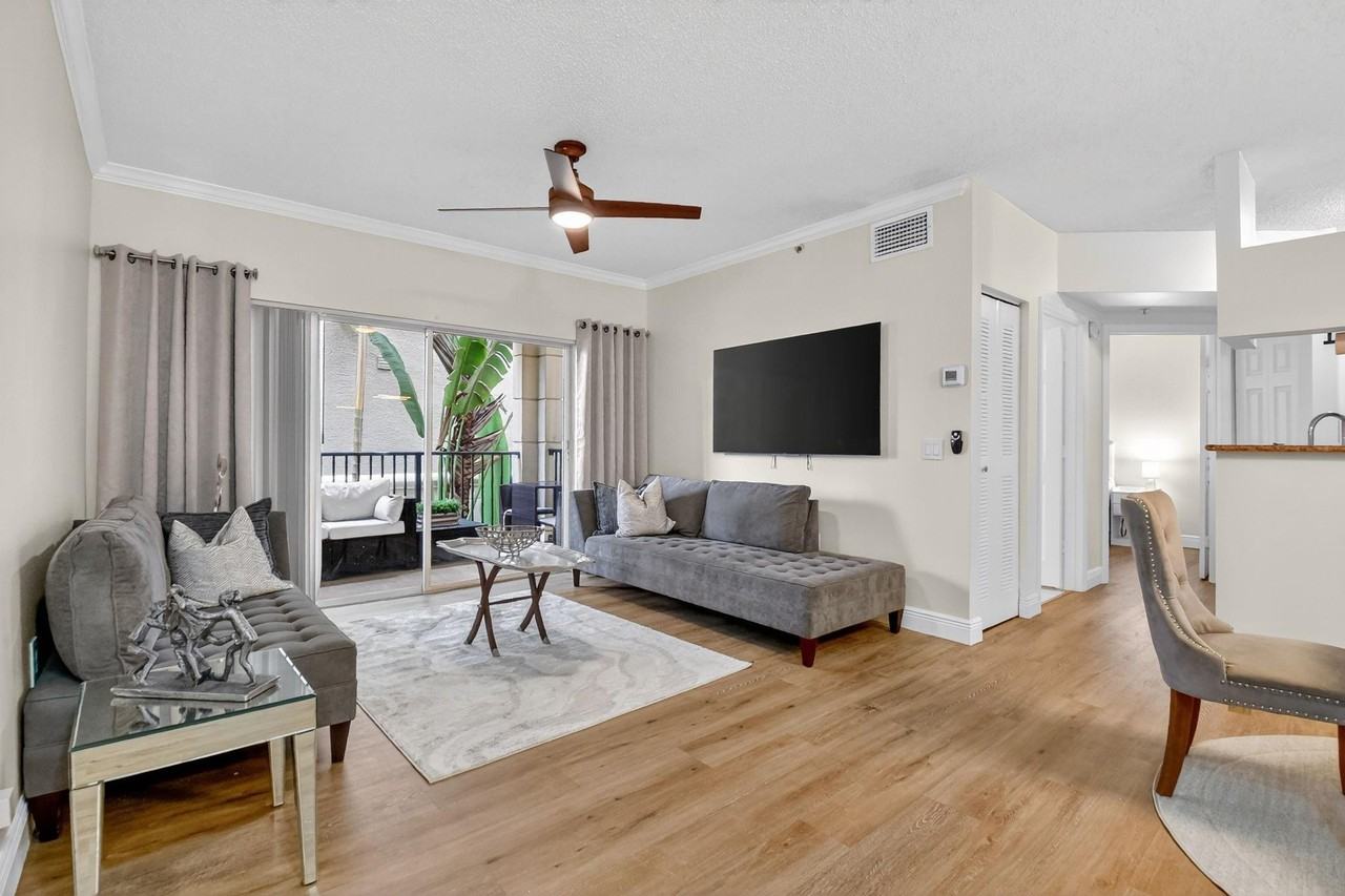 3212 Tuscany Way - Photo 3 of 7