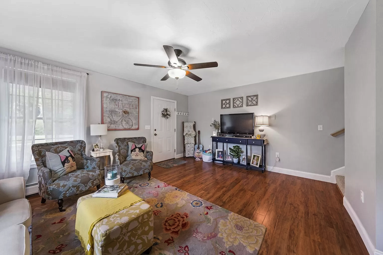 7171 School St #B - Photo 4 of 23