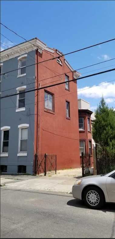 2027 North Howard Street - Photo 3 of 10