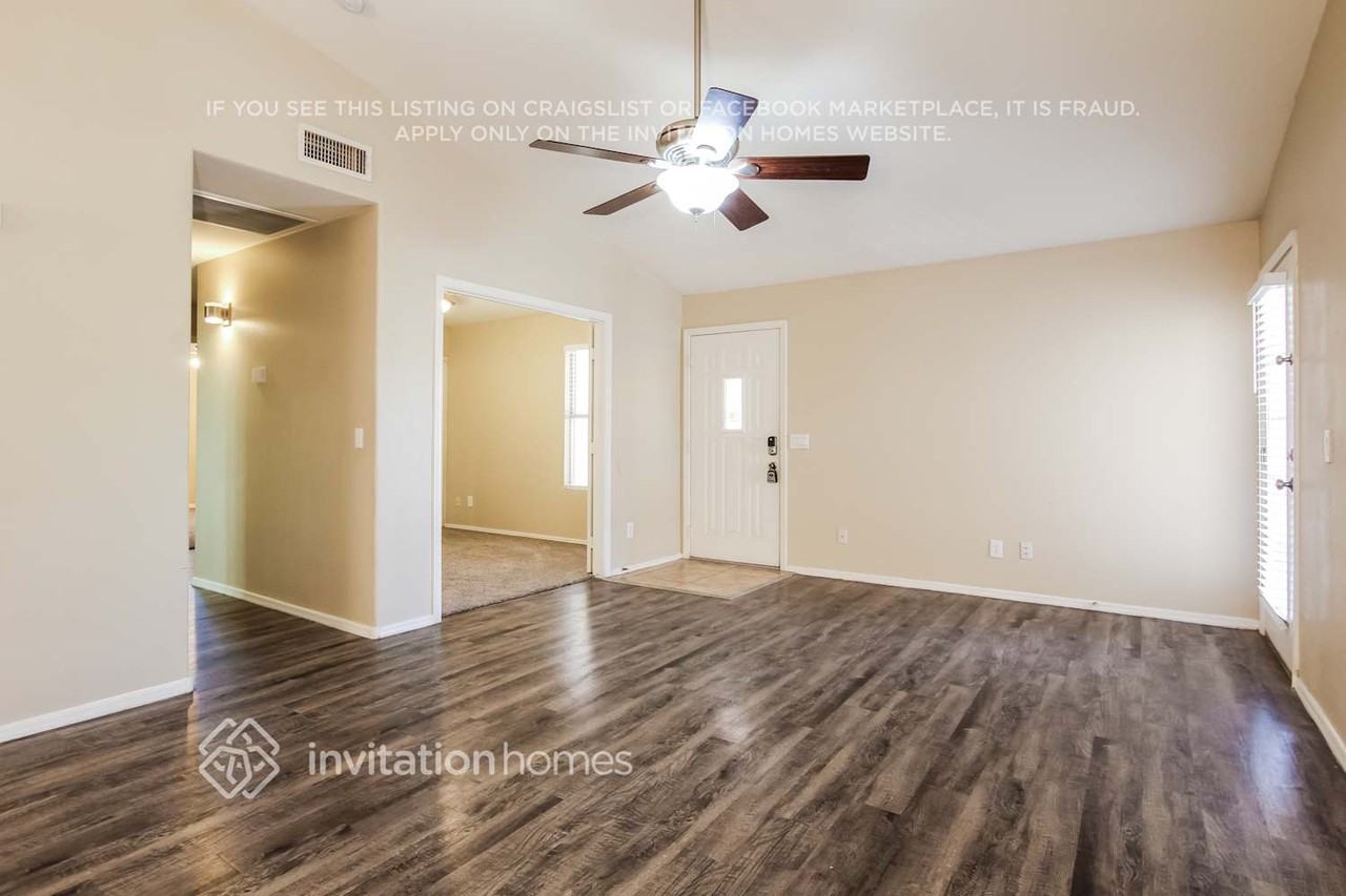 12537 W Cambridge Ave - Photo 3 of 19