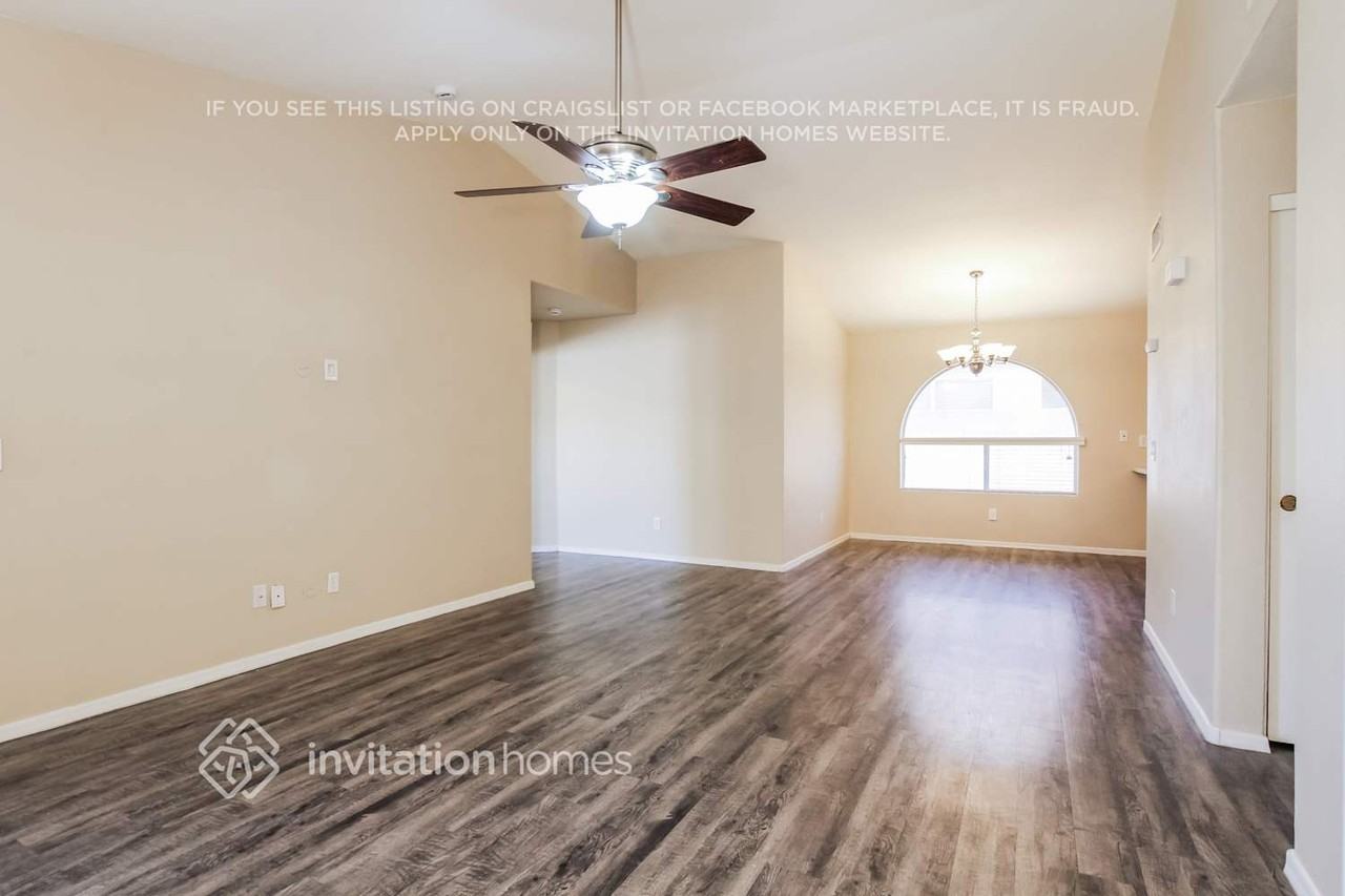 12537 W Cambridge Ave - Photo 4 of 19