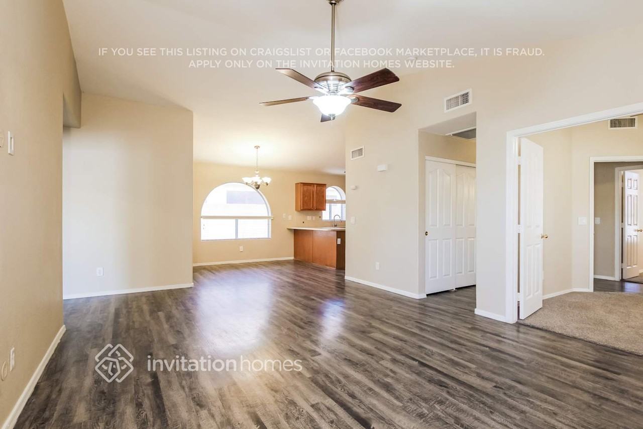12537 W Cambridge Ave - Photo 5 of 19