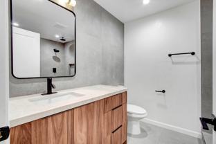 8430 De Longpre - Photo 1 of 1