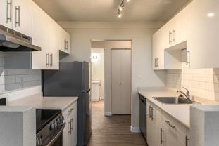 Highland Place Apartments - Photo 1 of 1