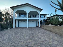 featured image of 576 13th St