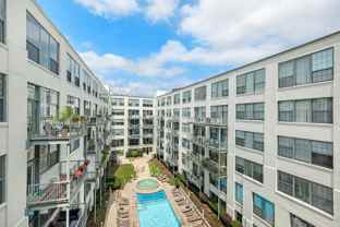 940 Monroe Ave Nw - Photo 1 of 1