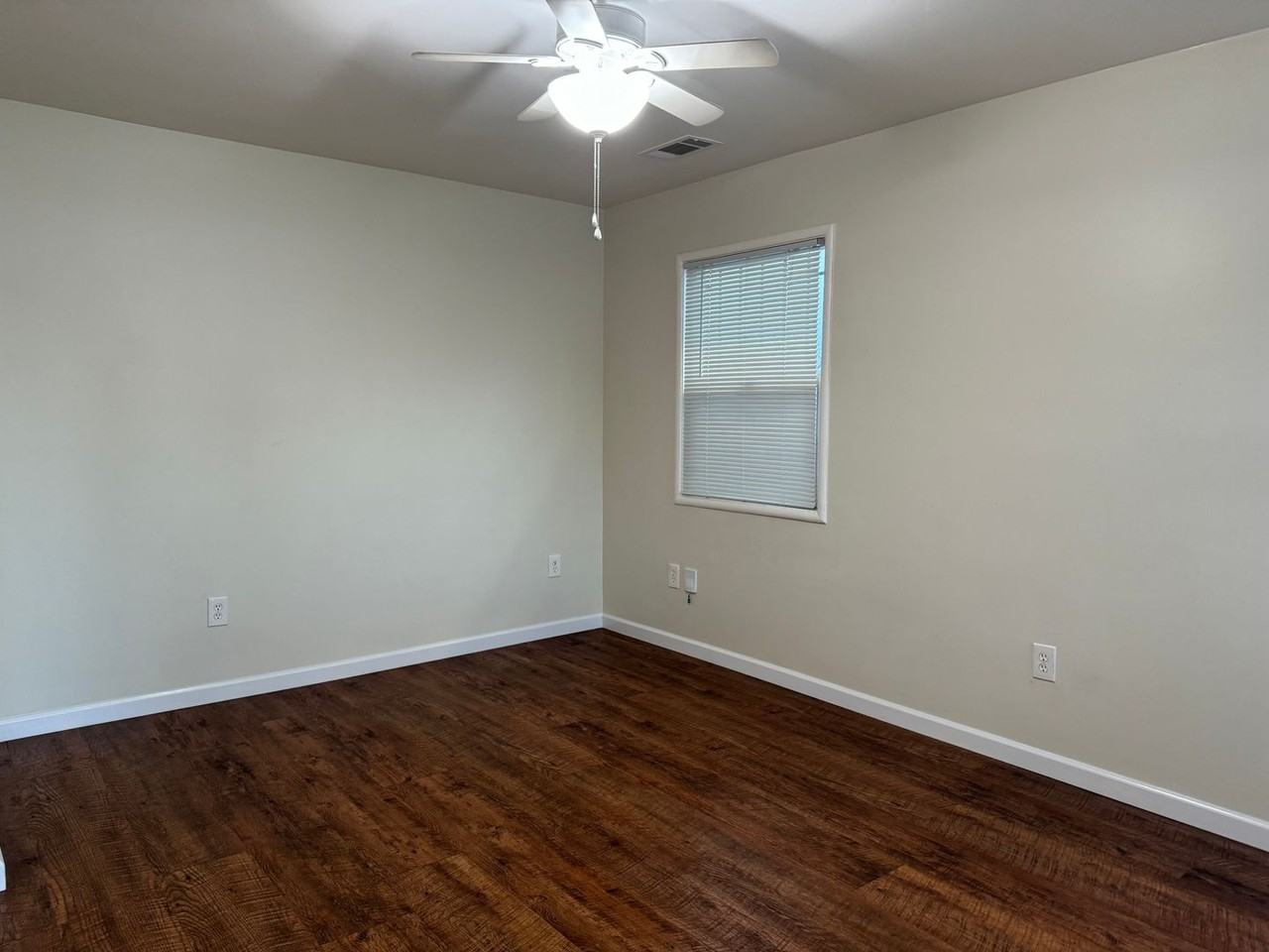 3215 Star Avenue - Photo 2 of 34