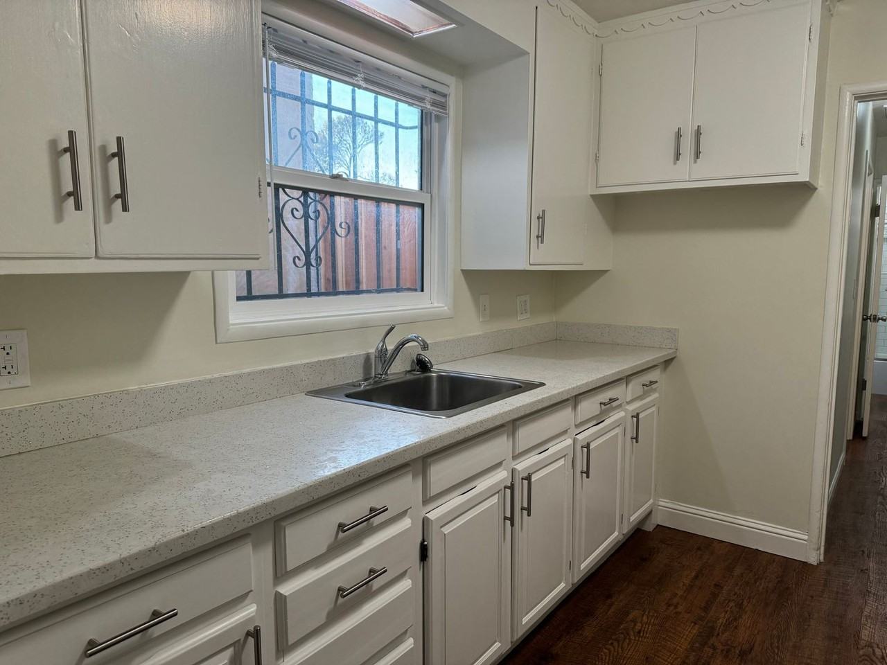 3215 Star Avenue - Photo 3 of 34