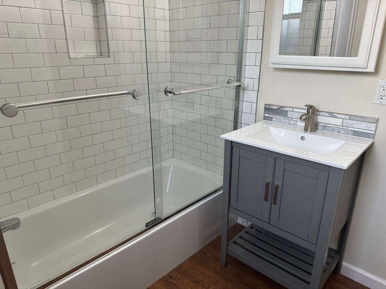 3215 Star Avenue - Photo 4 of 34