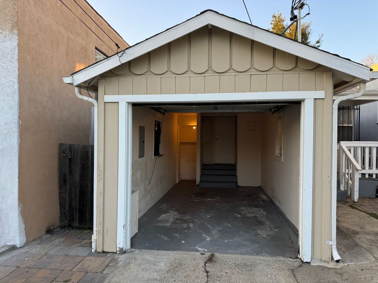 3215 Star Avenue - Photo 7 of 34