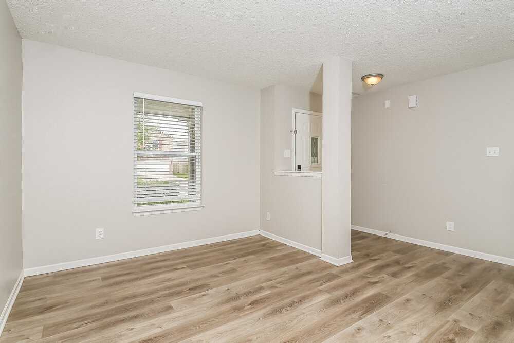 8943 Browns Valley Ln - Photo 4 of 17