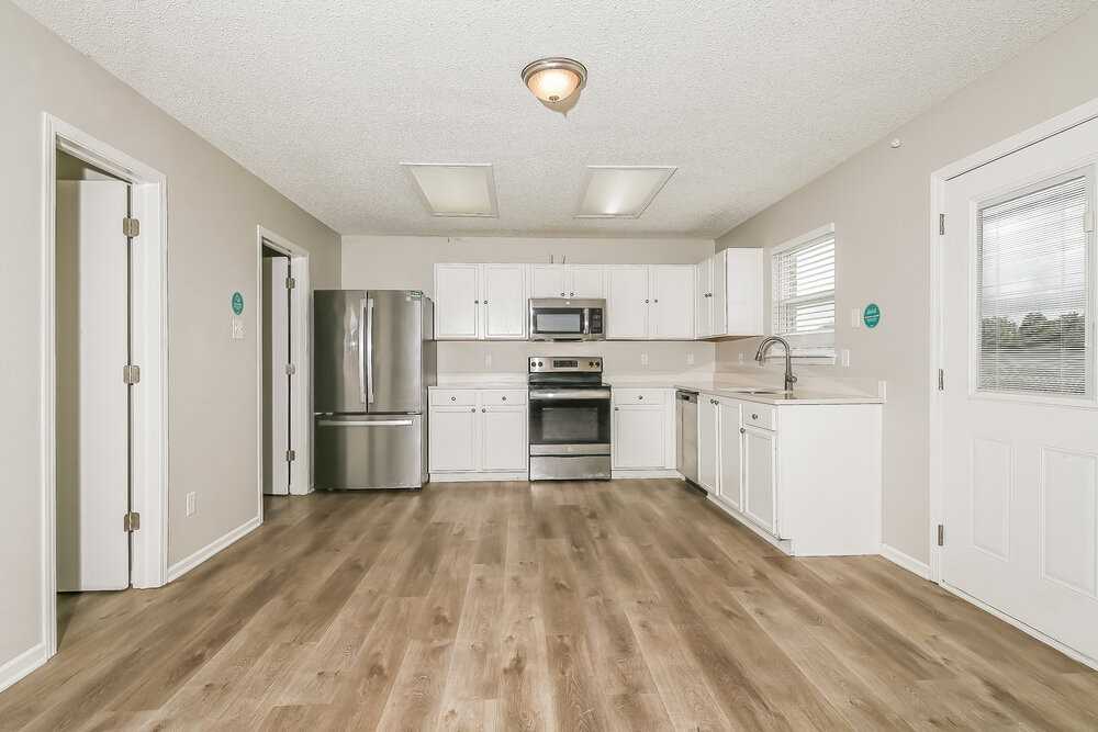 8943 Browns Valley Ln - Photo 7 of 17