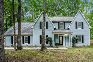featured image of 150 Oak St