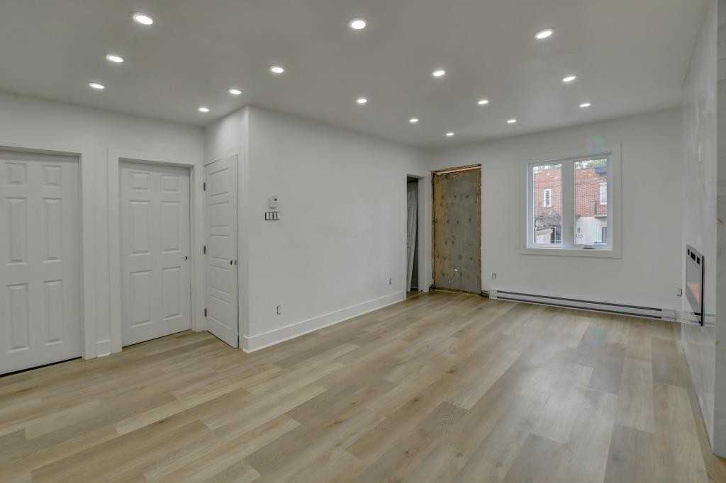 8805 Rue Verville - Photo 2 of 16