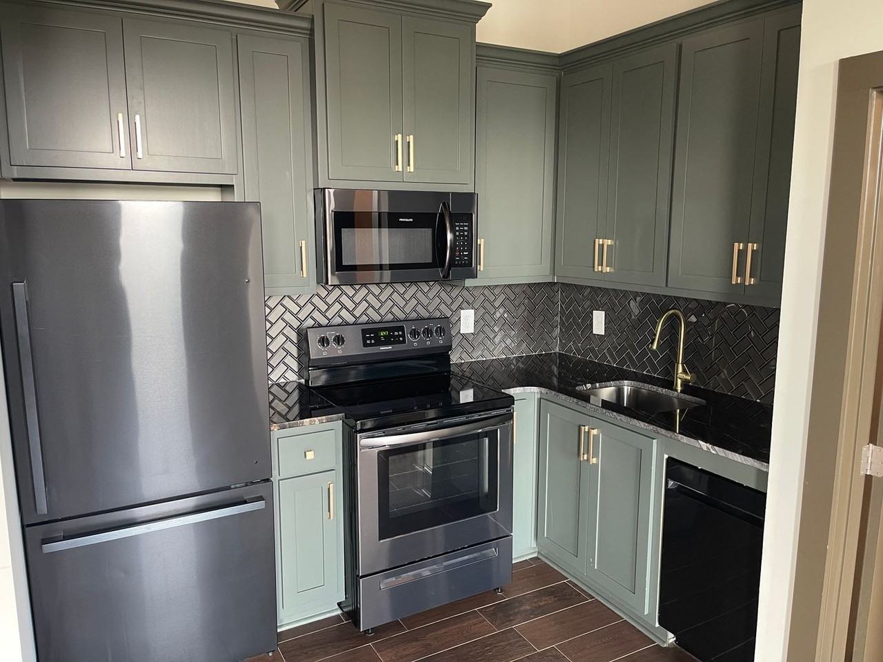 201 S 9th St #200 - Photo 2 of 10