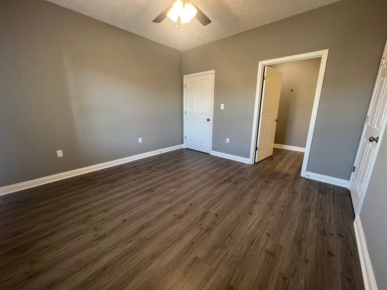 814 Brush Creek Street - Photo 6 of 25