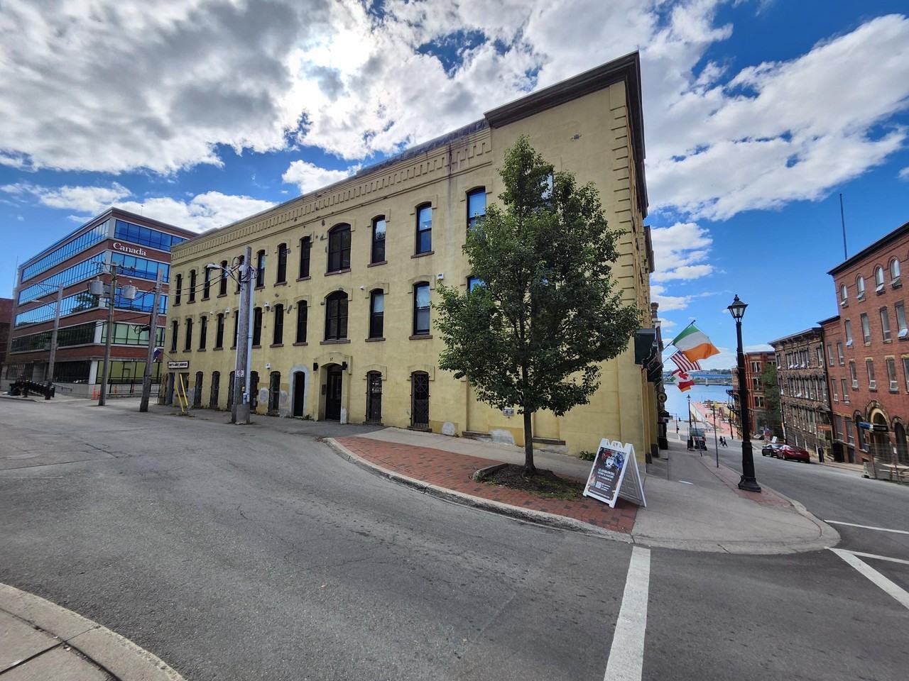 57 Princess Street #305 - Photo 7 of 9