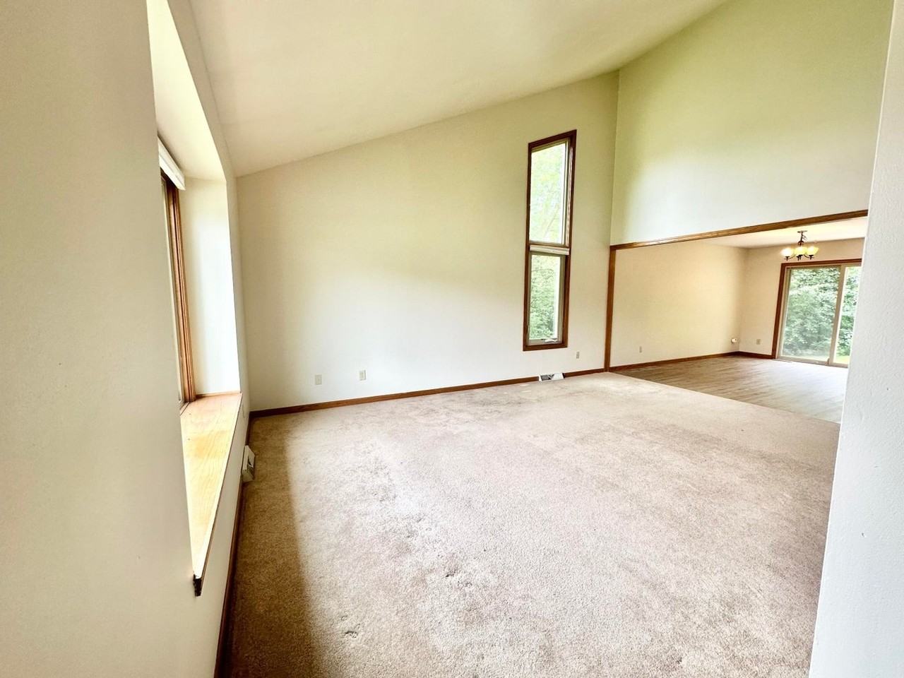 1456 Meadowcreek Court - Photo 3 of 22