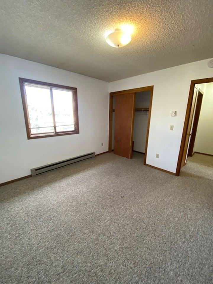 1603 W Koch St - Photo 3 of 28