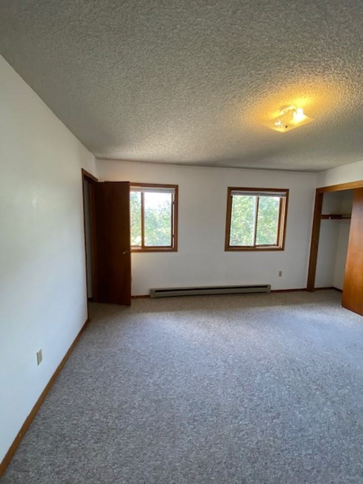1603 W Koch St - Photo 4 of 28