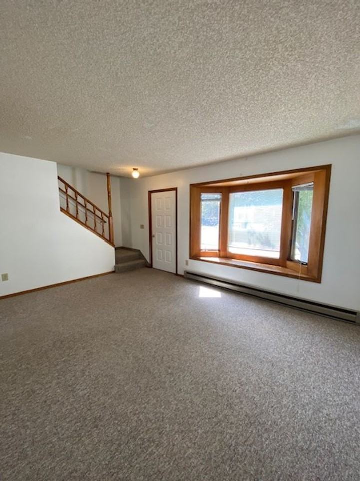 1603 W Koch St - Photo 7 of 28