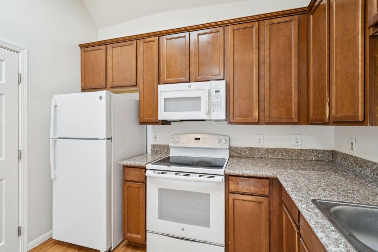 6761 Del Playa - Photo 6 of 7