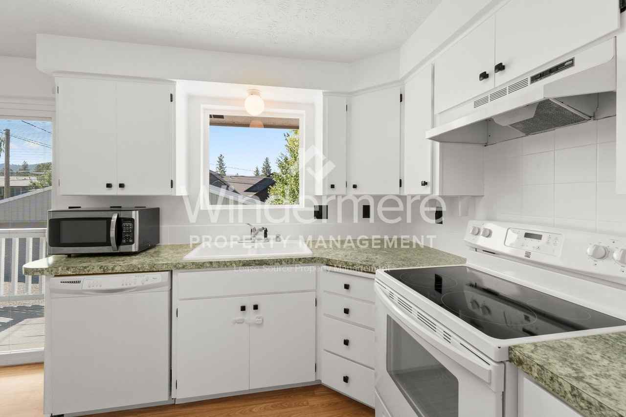 4128 E 34th Ave - Photo 2 of 38