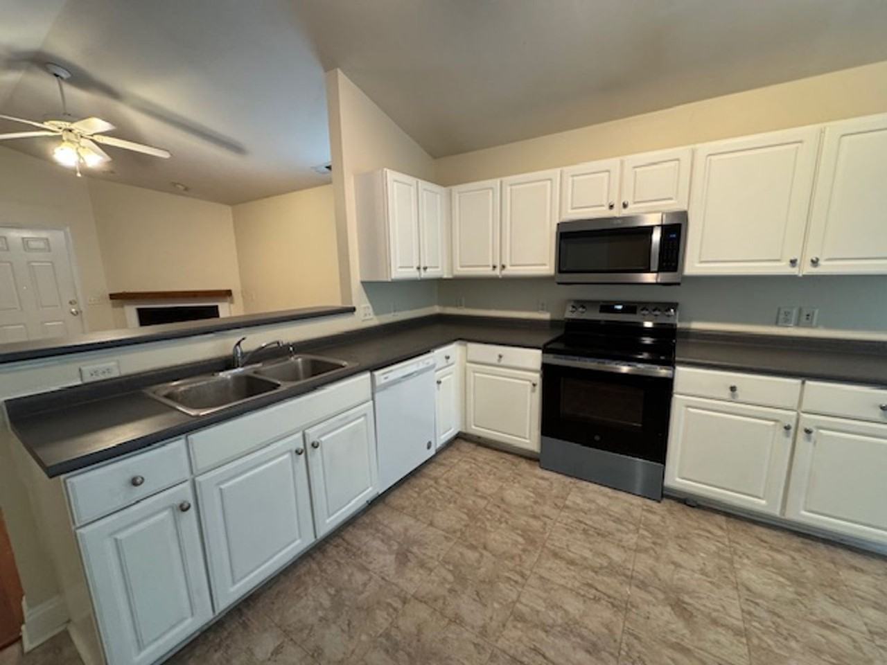 113 Red Bird Ln - Photo 3 of 18