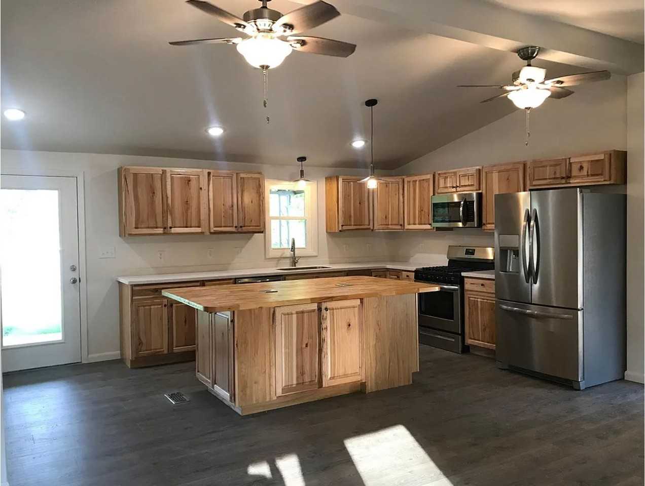 3512 N Kingsley Dr - Photo 2 of 30