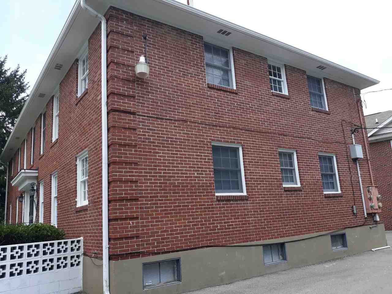 2210-2212STE - Photo 4 of 5