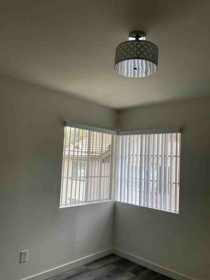 170 S Van Buren St - Photo 2 of 17