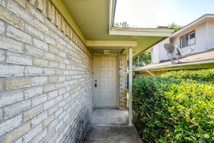 127 Allencrest Dr - Photo 1 of 1
