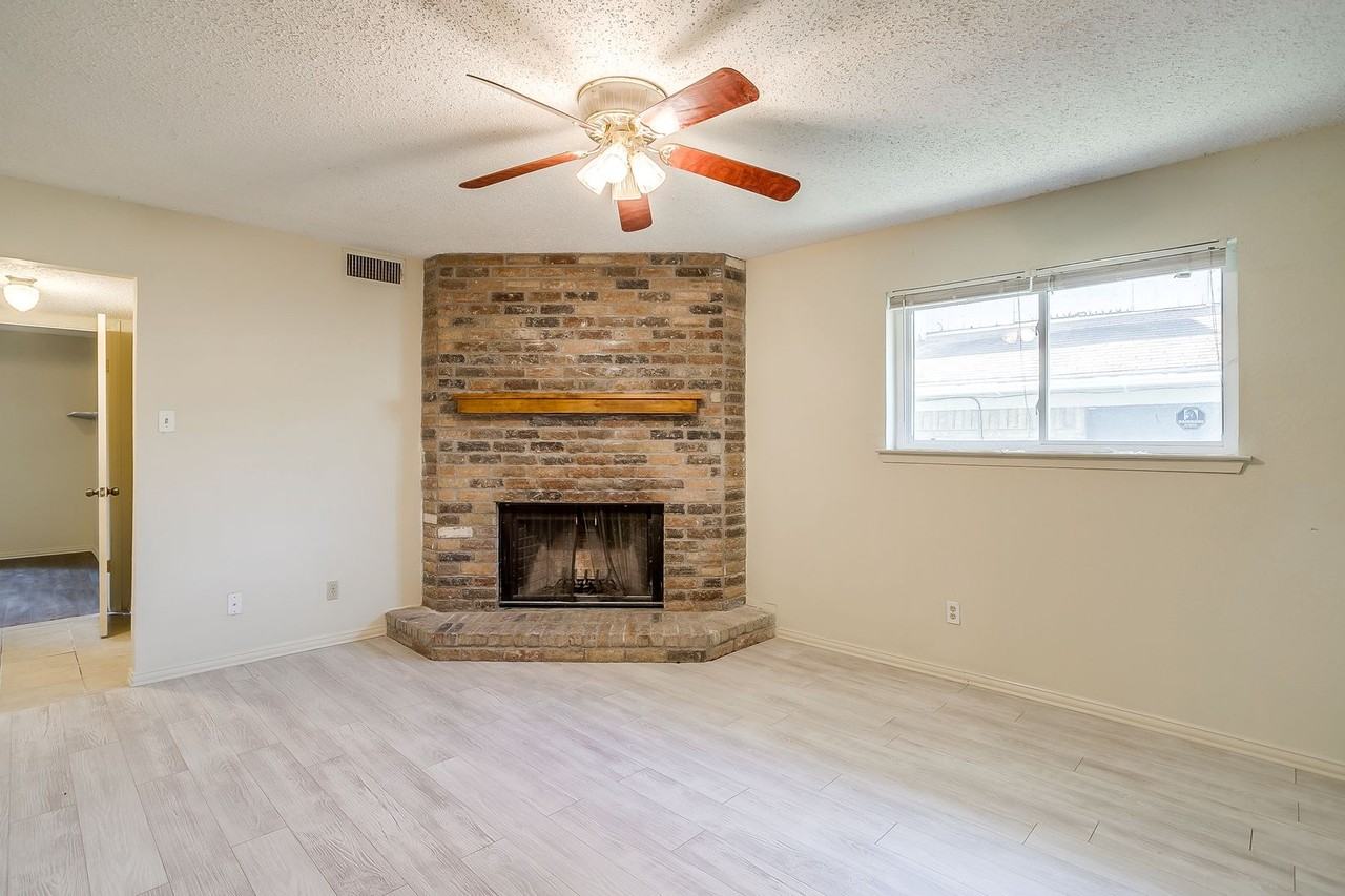 127 Allencrest Dr - Photo 6 of 39