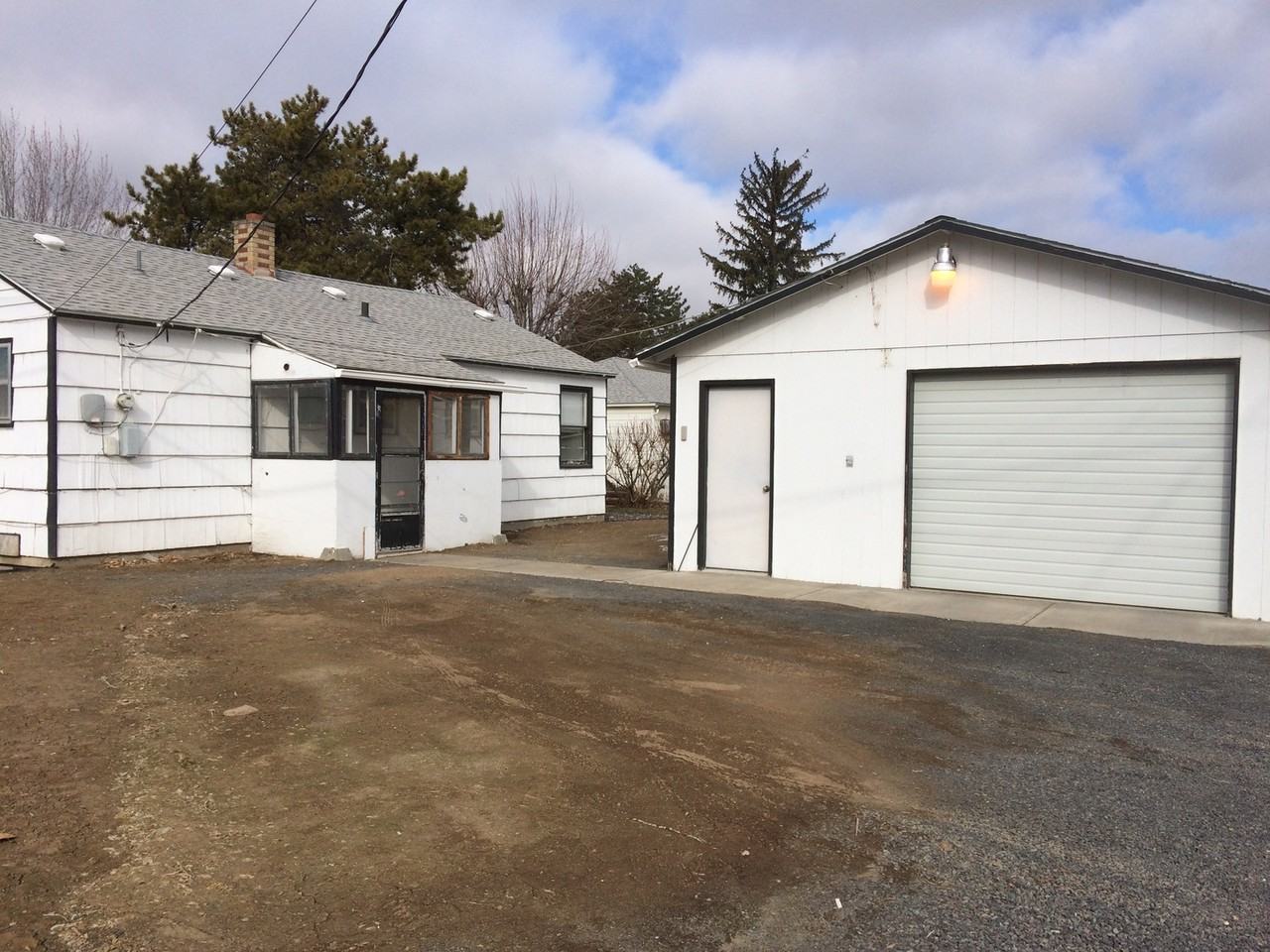 72 E St Se - Photo 2 of 10