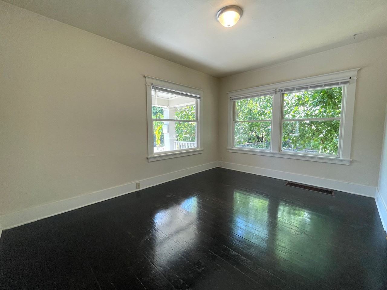 903 Ne Prescott St - Photo 6 of 20
