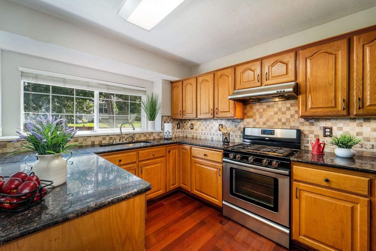 7303 S Shady Woods Cir - Photo 4 of 26