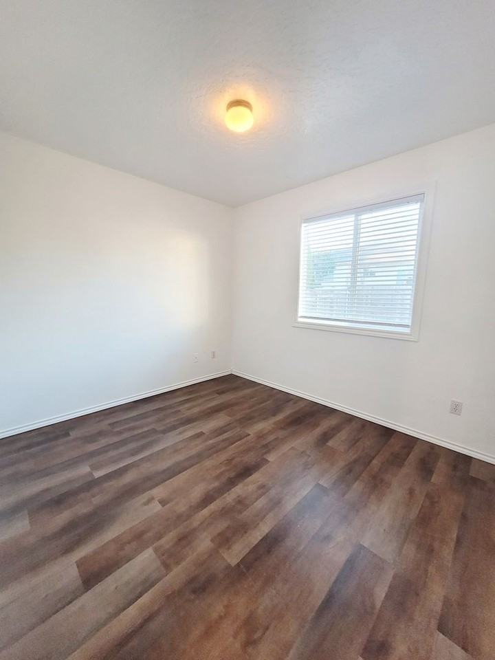 554 West Palmer Drive - Photo 7 of 16