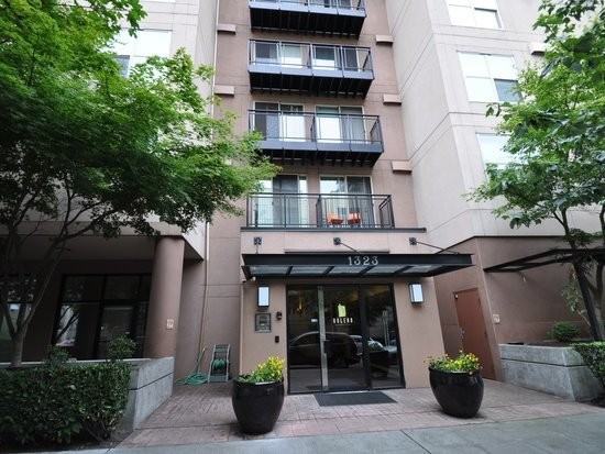 1323 Boren Ave #611 - Photo 4 of 9