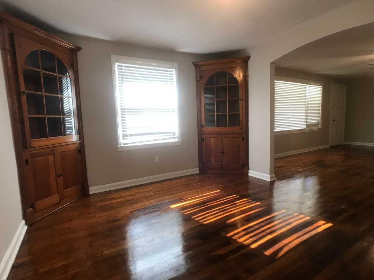 10609 Middleground Rd - Photo 4 of 12