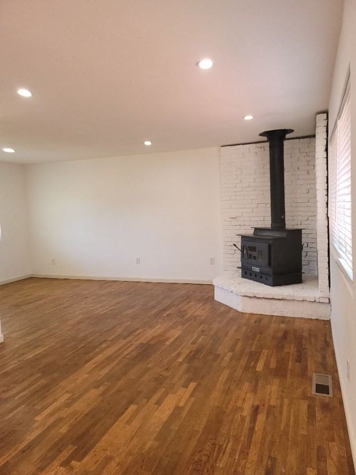 6561 21st Ave Sw - Photo 3 of 34