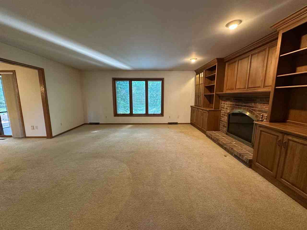 486 Ashton Ct Se - Photo 4 of 31