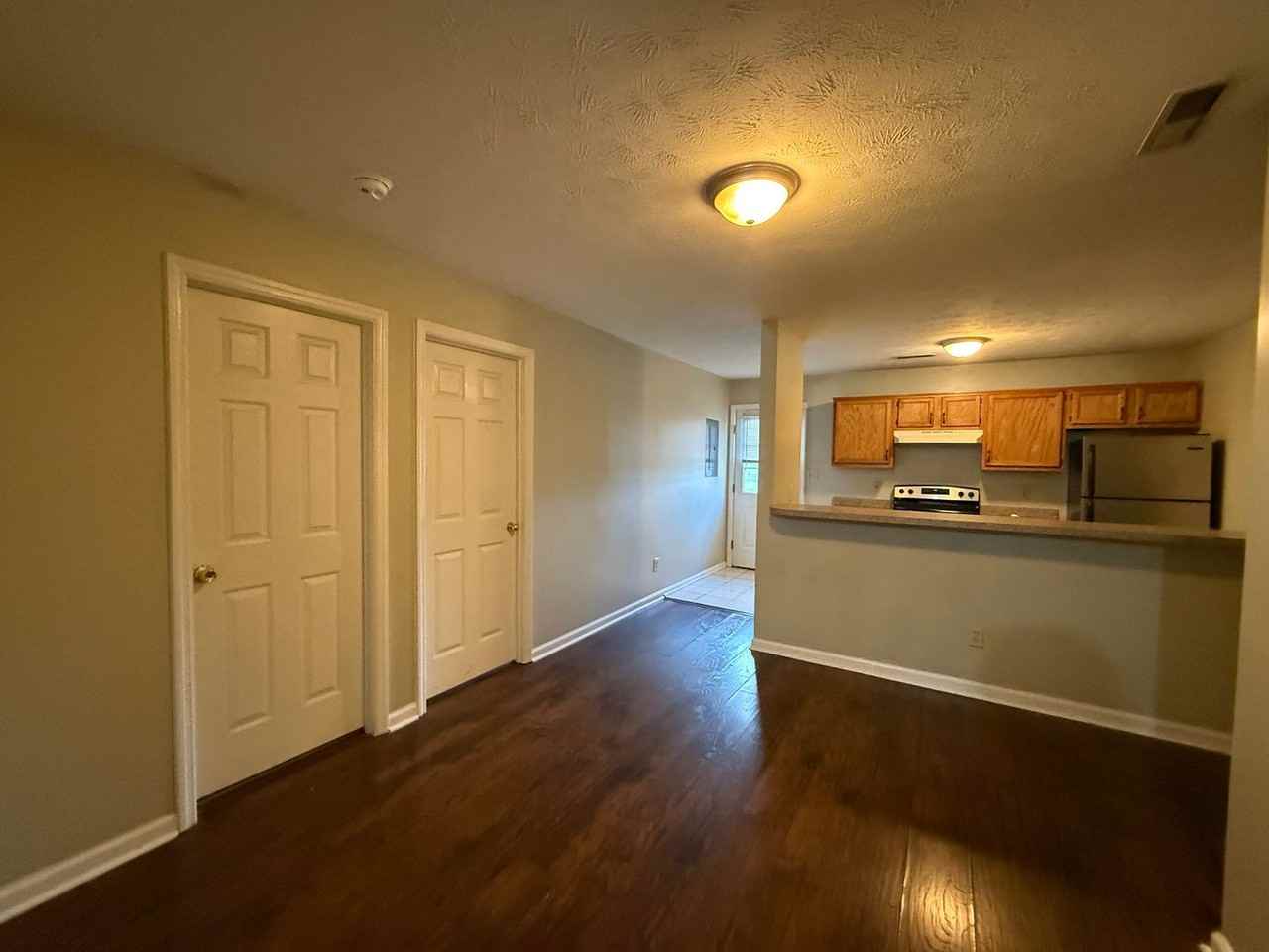 209 Joey Way #D - Photo 4 of 8