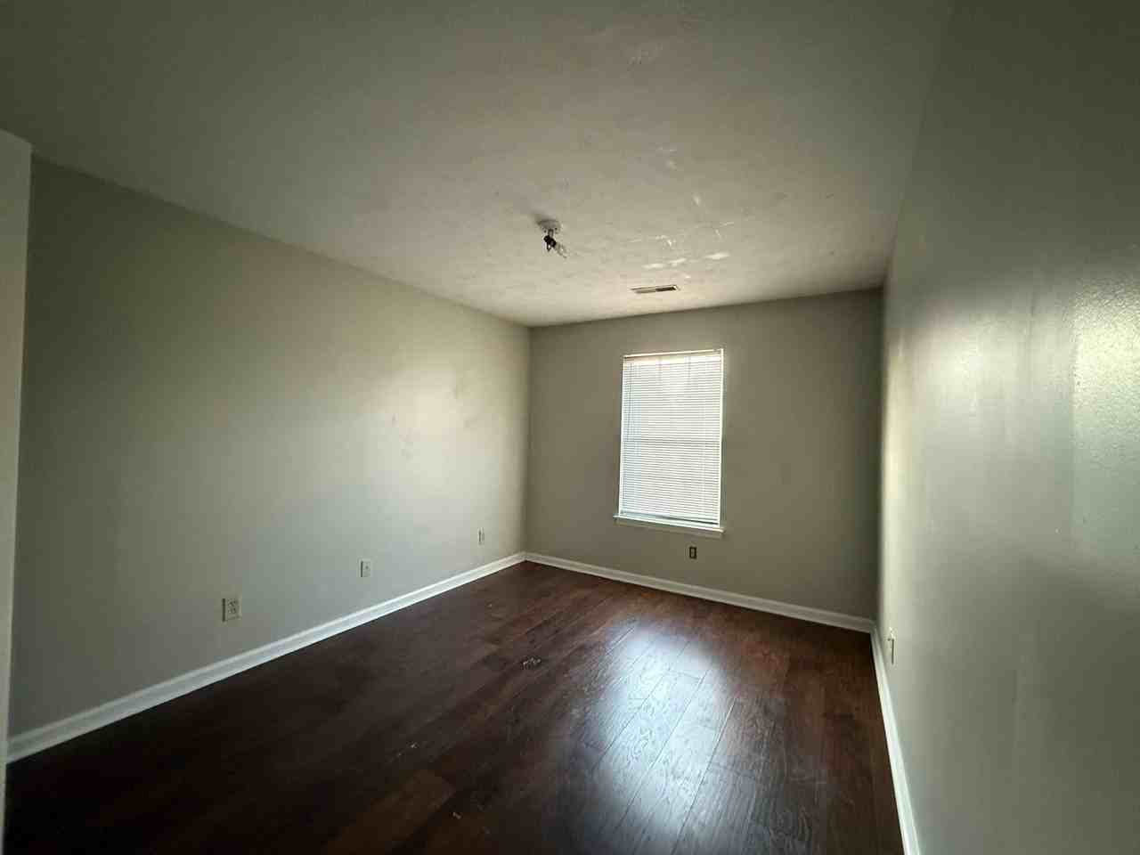 209 Joey Way #D - Photo 5 of 8