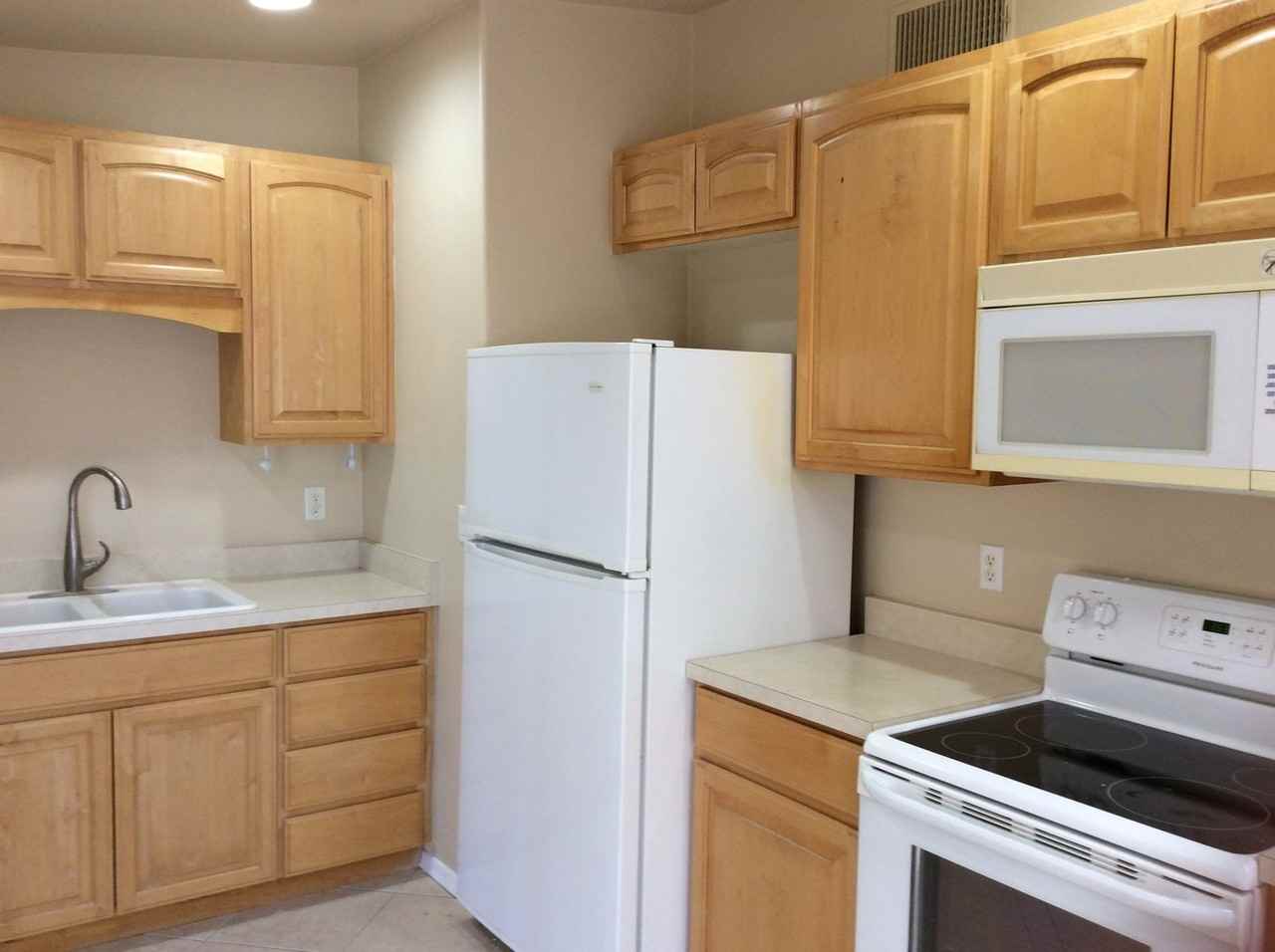 1818 North Santa Rita Avenue - Photo 3 of 16