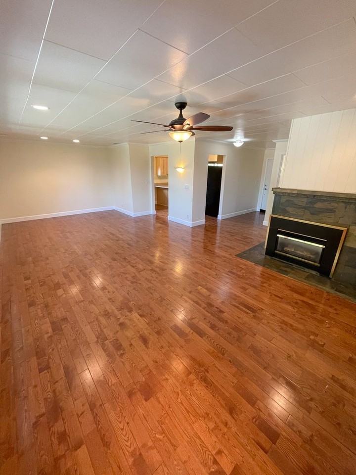 510 Pacific Ter - Photo 4 of 29